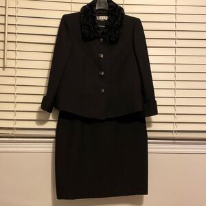 Tahari Suit Removable Faux Fur Collar Suit